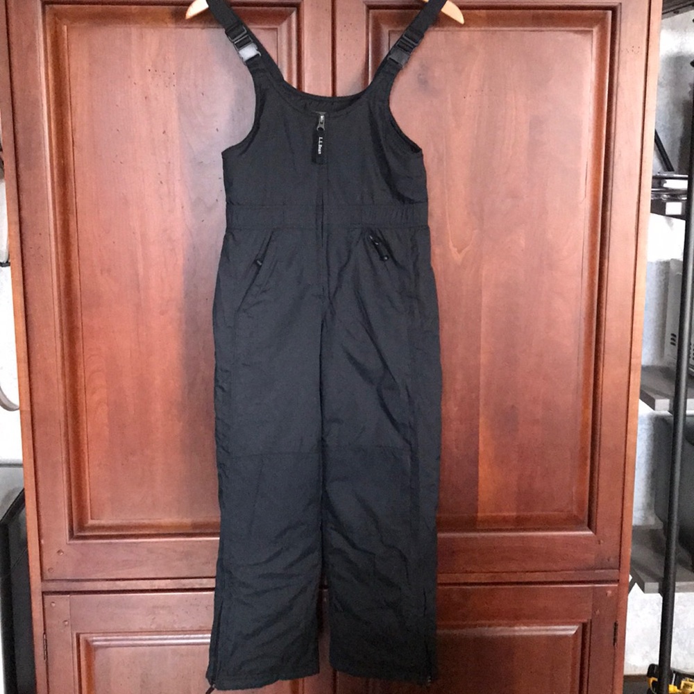 L.L.Bean black snow pants in size 8